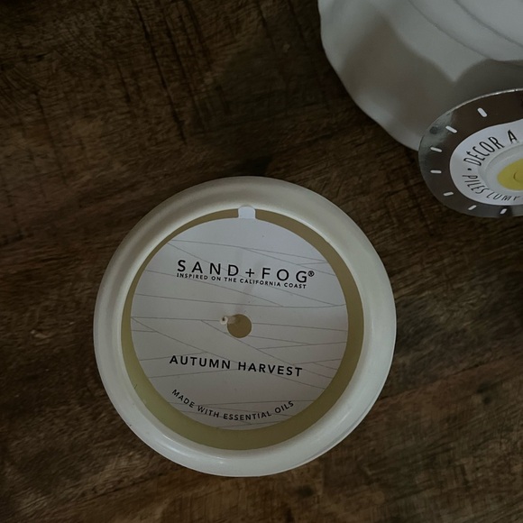 Martha Stewart mummy candle light up mummy and sand and fog autumn harvest candl - Picture 7 of 8